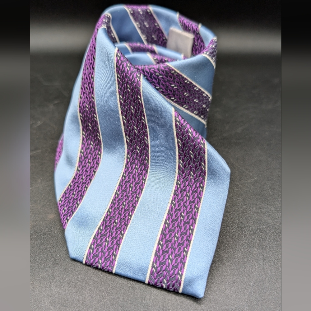 Ermenegildo Zegna Blue Purple Striped Heavy Silk Tie, Medallion & Logo